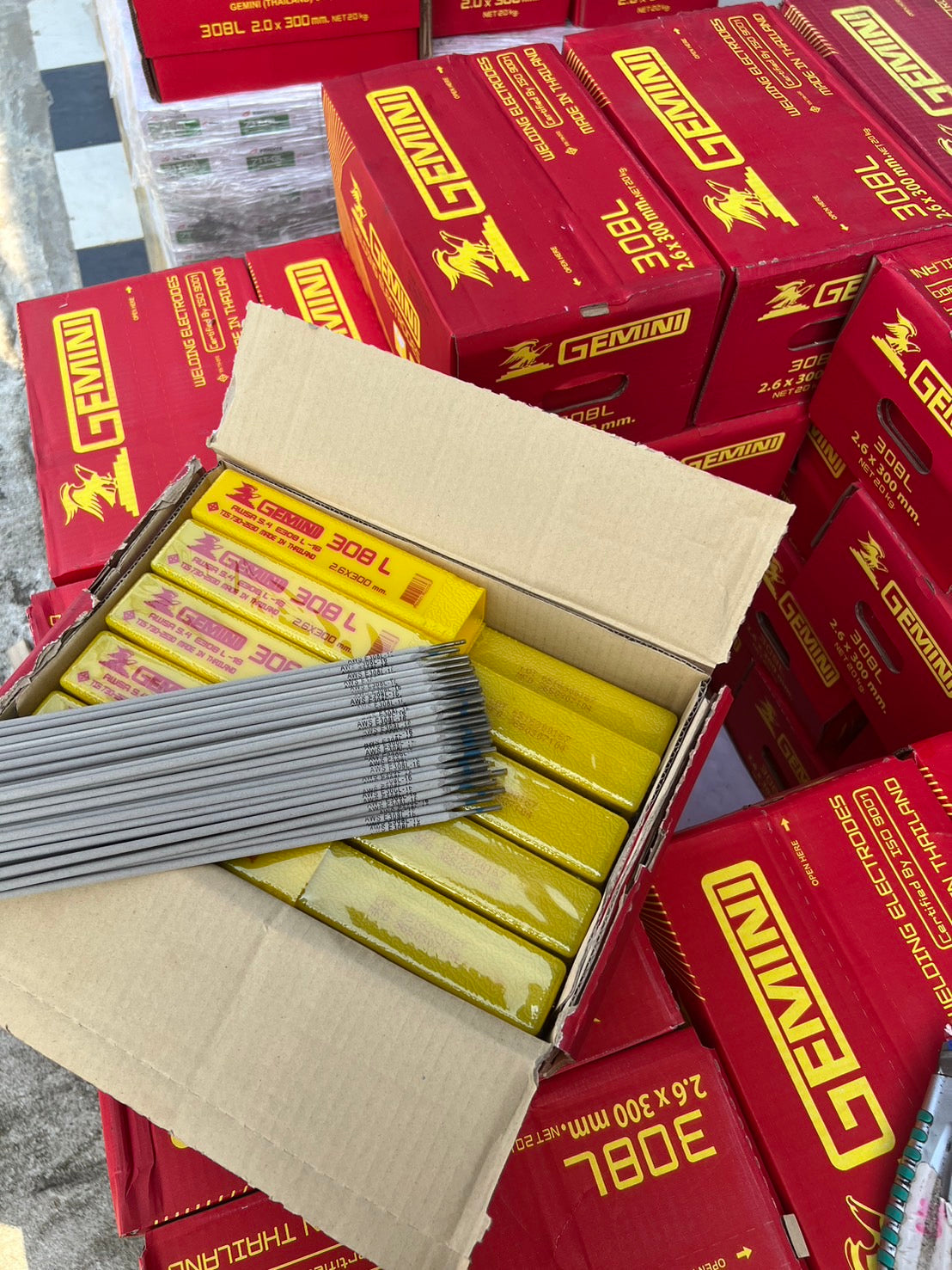 (ยกลัง20กิโล) GEMINI ลวดเชื่อม สแตนเลส 308L-16 ขนาด 2.6 มิล เจมินี่ ลวดเชื่อมไฟฟ้า ลวดเชื่อมธูป ใช้กับตู้เชื่อมไฟฟ้า