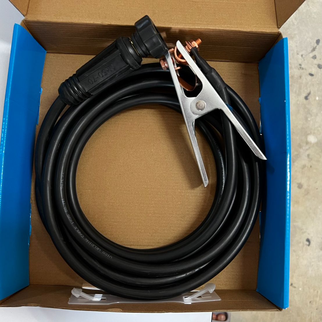 ชุดสายดินพร้อมใช้ สำหรับเครื่องเชื่อม สายไฟขนาด35 ยาว5เมตร ท้ายไทย คีมจับสายดินขนาด300แอมป์