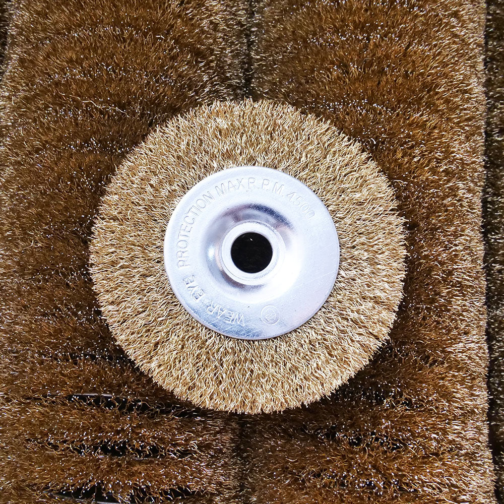 แปรงลวดกลม ราคาดีๆ สำหรับขัดสนิม ขัดสี ขนแข็งแรง ไม่หลุดง่าย ขนาด 4 นิ้ว มีสีเงิน/สีทอง