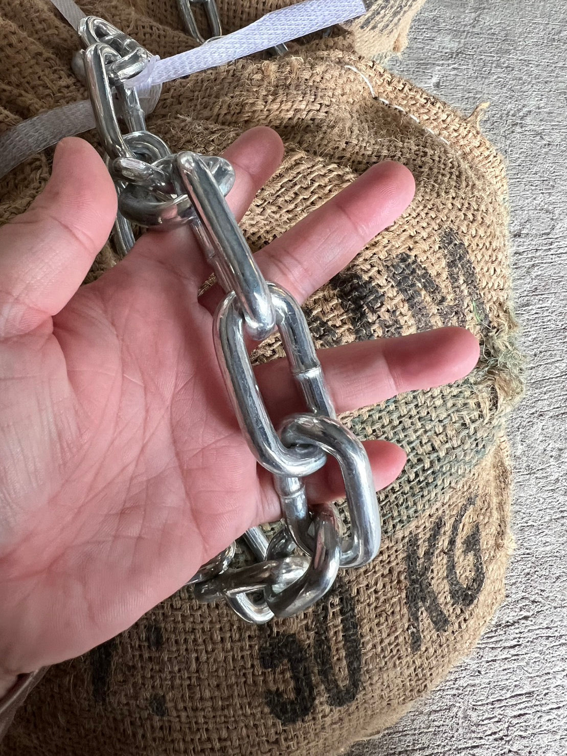 โซ่ ชุบซิงค์ ชุบขาว โซ่เหล็ก (ราคาต่อ 1 เมตร) ขนาด 3.5 - 12 มิล ต้องการกี่เมตร ให้เลือกจำนวนใส่ตะกร้าตามนั้น