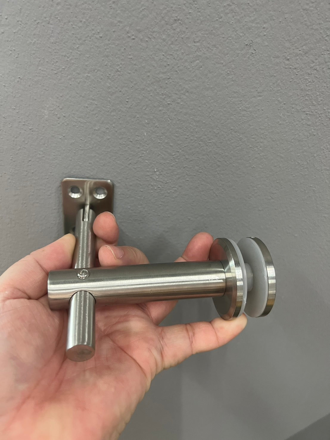 รหัส TB12 ขายึดกระจก ขารับราว ขาจับราวบันได ตัวหนีบกระจก ตัวแอล สแตนเลส เกรด304 (ราคา 1 ชิ้น) สำหรับรับท่อเหลี่ยม