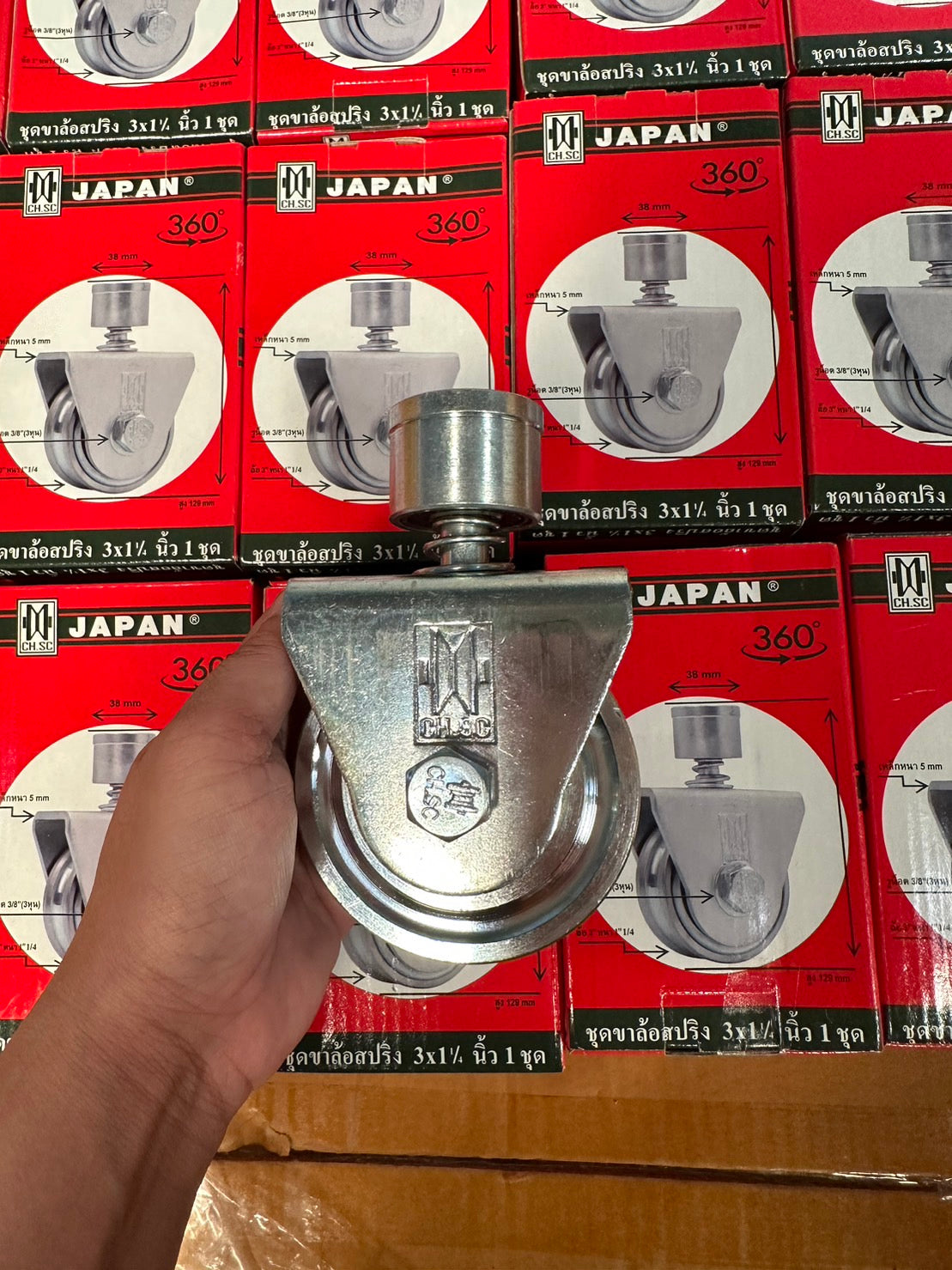 (ยกลัง 20ลูก) CH.SC ล้อสปริง ขาล้อหมุน 360 องศา เหล็กชุบกัลวาไนซ์ (ขนาด 3 นิ้ว ร่องกลม) สำหรับเดินบนเพลา 9-15 มิล