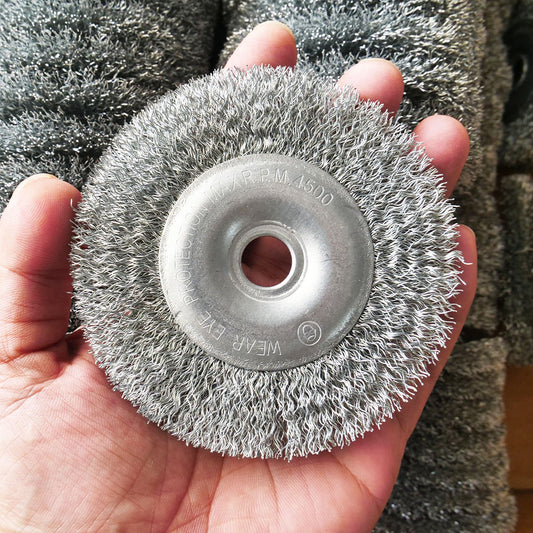 แปรงลวดกลม ราคาดีๆ สำหรับขัดสนิม ขัดสี ขนแข็งแรง ไม่หลุดง่าย ขนาด 4 นิ้ว มีสีเงิน/สีทอง