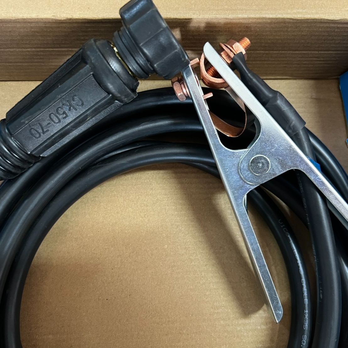 ชุดสายดินพร้อมใช้ สำหรับเครื่องเชื่อม สายไฟขนาด35 ยาว5เมตร ท้ายไทย คีมจับสายดินขนาด300แอมป์